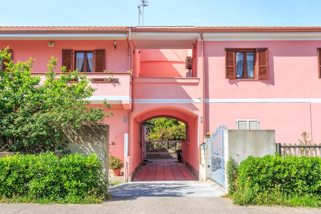 L'Aurora Viola Bed & Breakfast Carbonia Ngoại thất bức ảnh