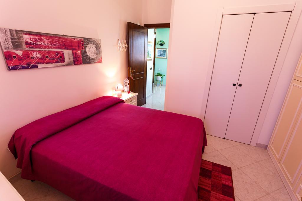 L'Aurora Viola Bed & Breakfast Carbonia Ngoại thất bức ảnh