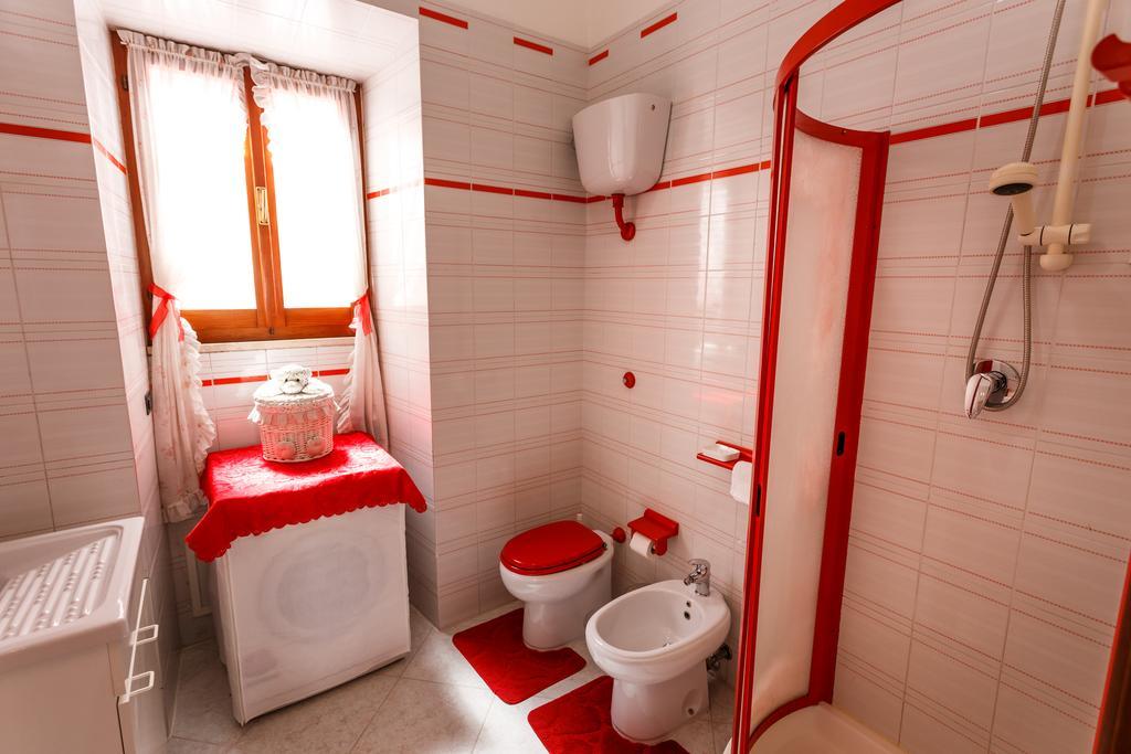 L'Aurora Viola Bed & Breakfast Carbonia Ngoại thất bức ảnh