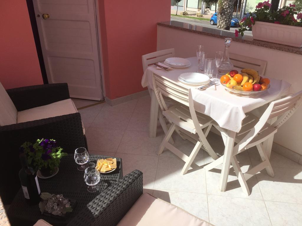 L'Aurora Viola Bed & Breakfast Carbonia Ngoại thất bức ảnh