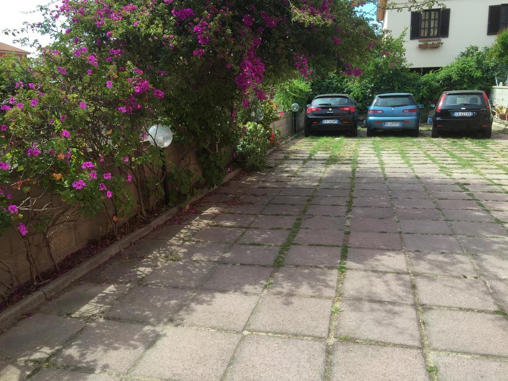 L'Aurora Viola Bed & Breakfast Carbonia Ngoại thất bức ảnh