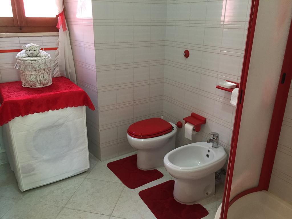 L'Aurora Viola Bed & Breakfast Carbonia Ngoại thất bức ảnh