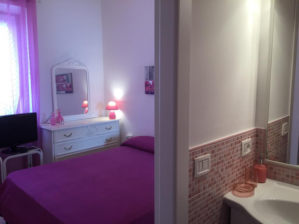 L'Aurora Viola Bed & Breakfast Carbonia Ngoại thất bức ảnh